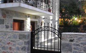 Ξενώνας Ίρις
